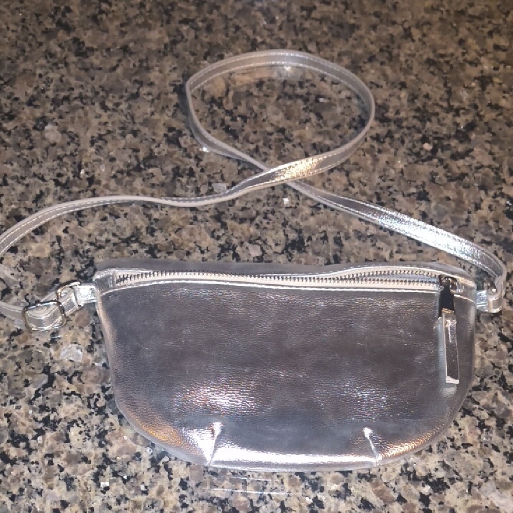 Icing Metallic Silver Crossbody Bag